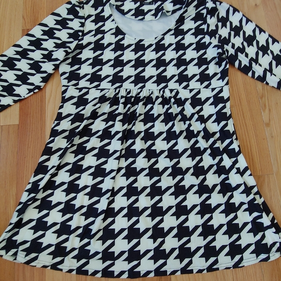 EUC Plus Size Reborn Collection Houndstooth Empire Waist Tunic - Size 2X - Picture 2 of 9